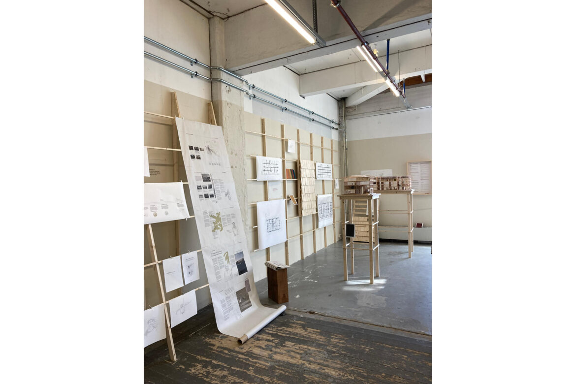 Utstillingen: en utforskning av flere design-elementer gjennom modell, tegning og 1:1 skisser.